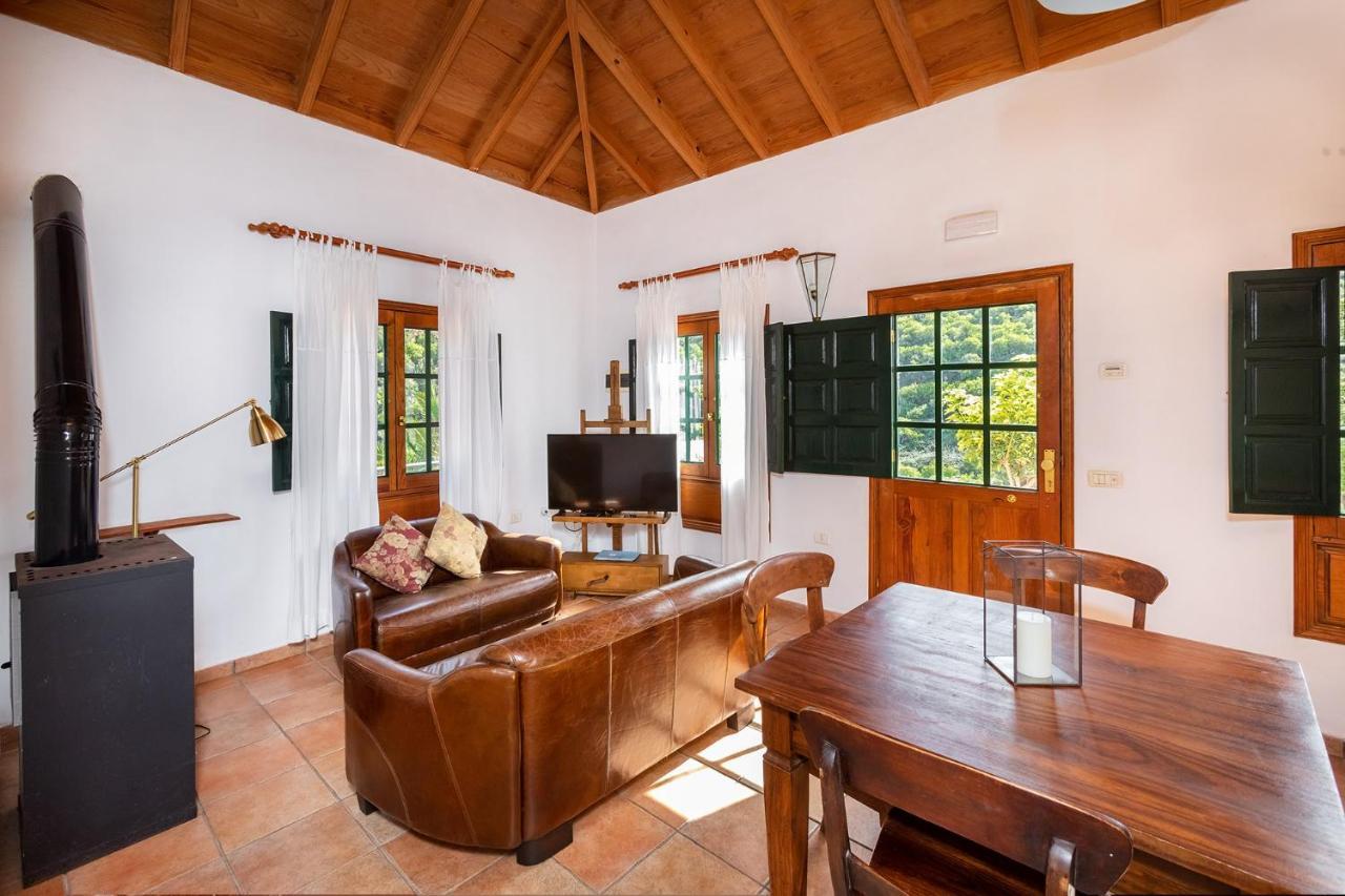 Las Casas Del Chorro Agulo Extérieur photo