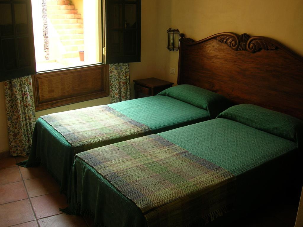 Las Casas Del Chorro Agulo Chambre photo